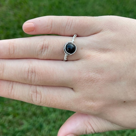 Tom Riddle inspired ring - Picture 4 of 4